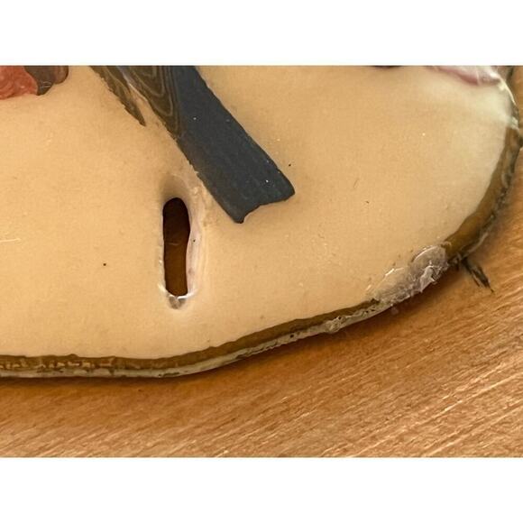 Vintage Painted Sand Dollar Necklace. Blue Bird w/ Flowers. Signed. Birds Beach - Picture 6 of 7